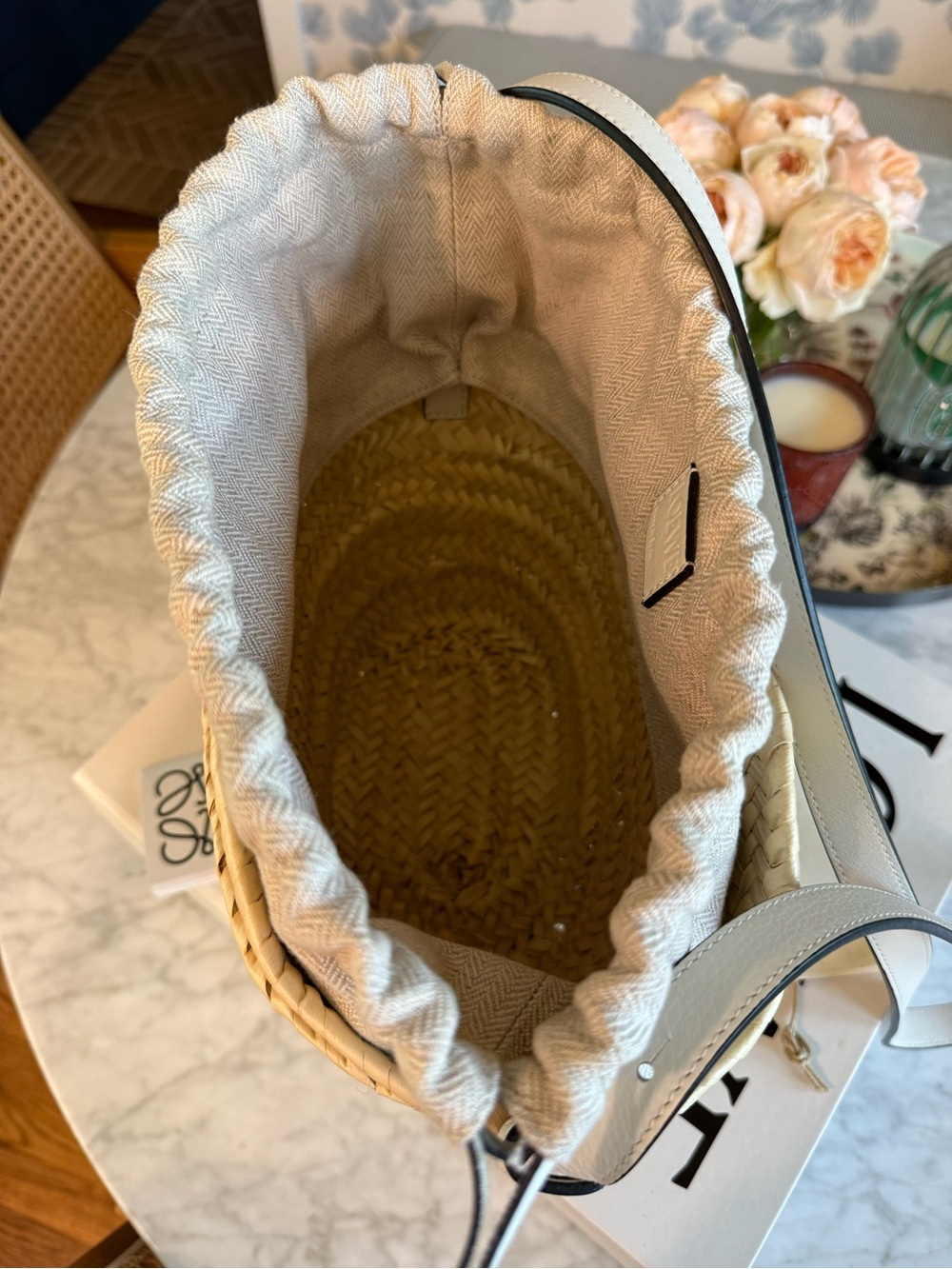 NWT LOEWE Anagram drawstring bucket bag in palm leaf and calfskin - Picture 6 of 9